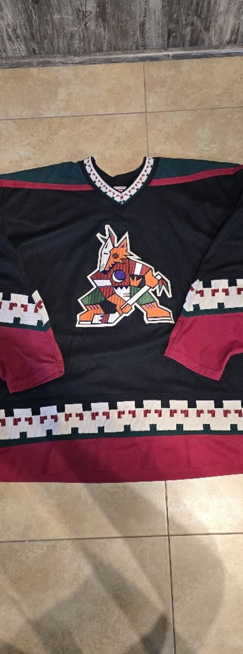 Vintage Phoenix Coyotes XL CCM Black and Burgundy Hockey Jersey